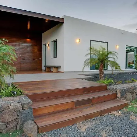 Luxury House La Oliva