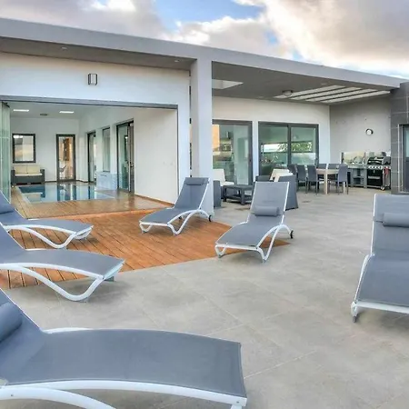 Luxury House La Oliva