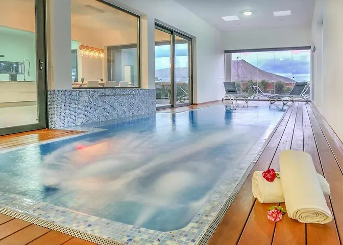 ヴィラ Luxury House *