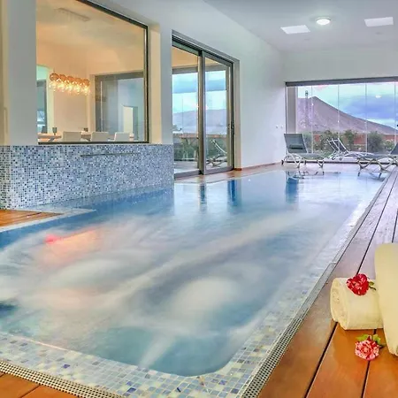 Villa Luxury House *