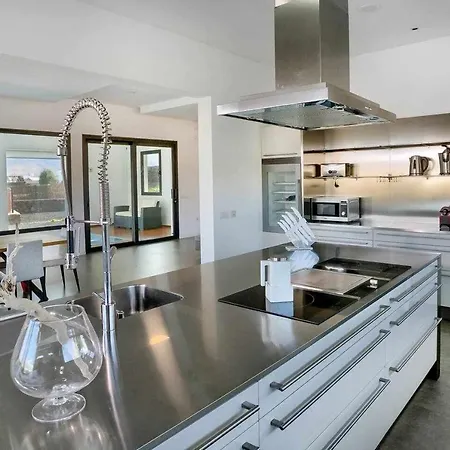 Luxury House Вилла Ла-Олива