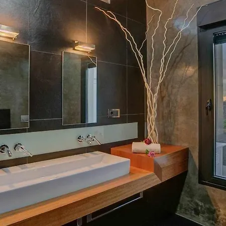 Luxury House Вилла