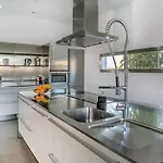 Luxury House La Oliva